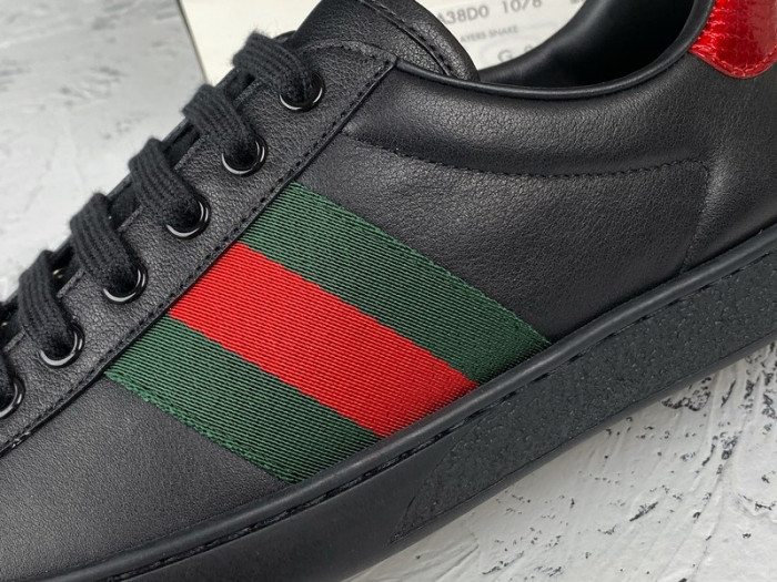 GUCC Ace Leather Sneaker 386750 02JR0 1078