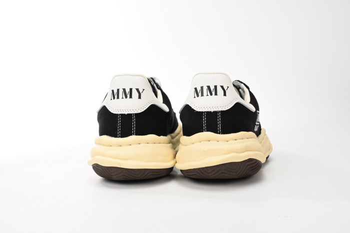 MIHARA YASUHIRO Black And White Characters MMY-029