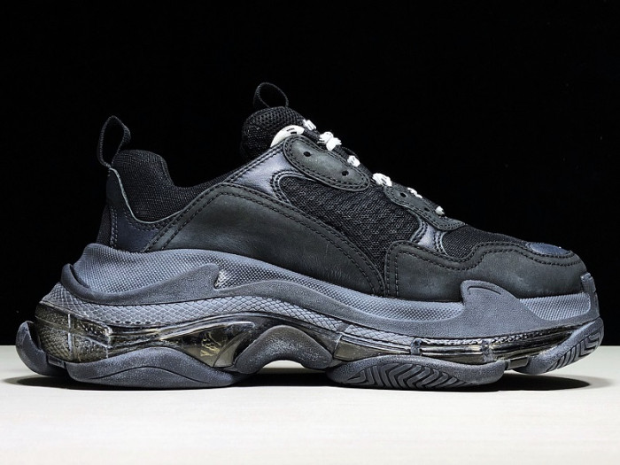 BLCG Wmns Triple S Trainer